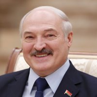 Lukašenko paziņo par uzvaru pār Covid-19