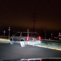 Aculiecinieka foto: TV3 sejas Simsona unikālais auto atkal pārkāpj satiksmes noteikumus
