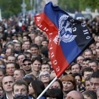 Ополценцы Донецка создают контрактную армию и ждут признания