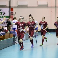 Latvijas florbola izlase nodrošina ceļazīmi uz pasaules čempionāta finālturnīru