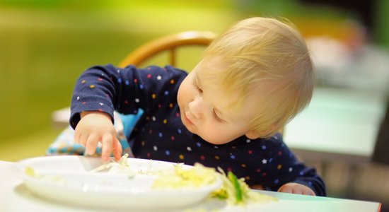 Vitamīnu deva mazam bērnam jeb Vai ar uzturu vien mūsdienās pietiek