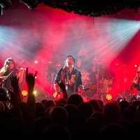 Foto: Klubā 'Melnā piektdiena' aizvadīts Šveices grupas 'Eluveitie' koncerts