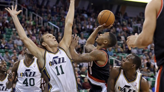 APTOPIX Trail Blazers Jazz Basketball.JPEG-0f0a9