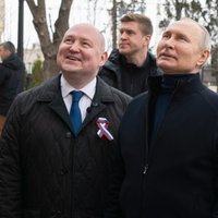 Putins pēc izdotā SKT aresta ordera apmeklējis Mariupoli un Krimu