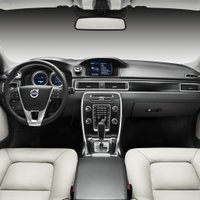 Портал: зарплаты в БЗС хватает не только на BMW X5, но и на Volvo XC70