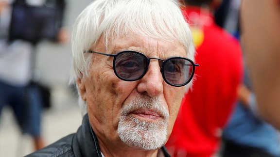  Bērnijs Eklstons, Bernie Ecclestone