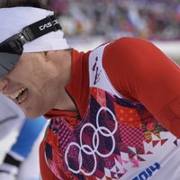Liepiņš skiatlonā ierindojas 66.vietā; par čempionu kļūst šveicietis Kolonja
