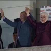 Turcijas prezidenta vēlēšanās uzvarējis Erdogans