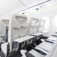 Самоизоляция ударила по числу пассажиров airBaltic