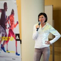 Prokopčuki dos padomu 'Lattelecom' Rīgas maratona 'adidas' skriešanas skolas nodarbībā