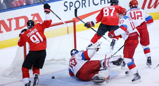 Video: Kanādas hokejisti uzvar Krieviju un iekļūst Pasaules kausa finālā