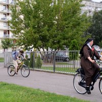 Фоторепортаж: паломники в Аглоне — на велосипедах