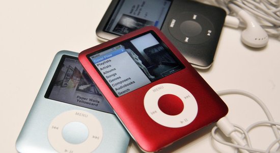 'Apple' pārtrauc portatīvo mūzikas atskaņotāju 'iPod' ražošanu