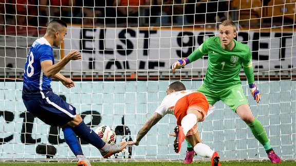 USA Bobby Wood scores a goal Jasper Cillessen, Gregory van der Wiel