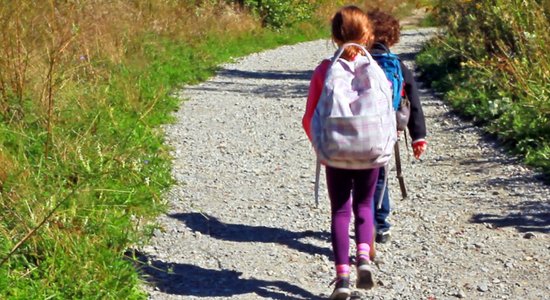 Skolēni vides izzināšanas nolūkos veiks pašu plānotus pārgājienus dabā