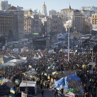 Opozīcijas mītiņā Kijevā pulcējas 80 tūkstoši cilvēku