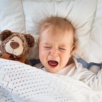 Miega terors mazulim: kā atpazīt naktsmiera traucētāju un ko iesākt