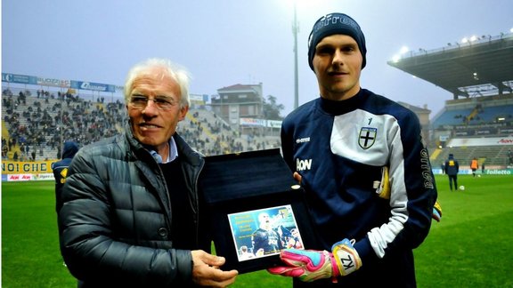 parmacalcio1913.com