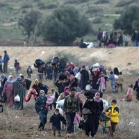 Sīrijas kaimiņi lūgs palīdzību, lai neslēgtu robežas bēgļiem
