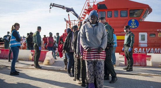 ES atstāj tikai 40% izraidīto nelegālo imigrantu