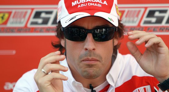 Двукратного чемпиона "Формулы-1" Фернандо Алонсо сбила машина