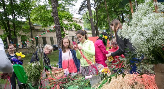 Foto: Dārza svētki Bērnu slimnīcā