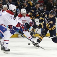 Girgensona 'Sabres' piekāpjas bez zaudējumiem spēlējošajai 'Canadiens'