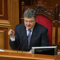 Ukrainas minstināšanās starp Austrumiem un Rietumiem ir beigusies, paziņo Porošenko