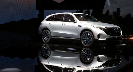 Mercedes представил нового конкурента электромобиля Tesla X