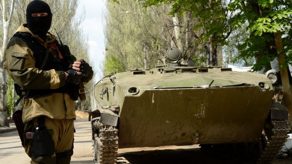 slavyansk protest ukraine donbass