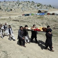 Sprādzienā Kabulā bojāgājušo skaits pieaudzis līdz 60