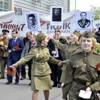 ФОТО: Как в Даугавпилсе празднуют 72-ю годовщину победы над нацистской Германией