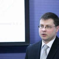 Dombrovskis par kandidēšanu uz EK vadītāja amatu: tā vēl ir tāla un neskaidra perspektīva