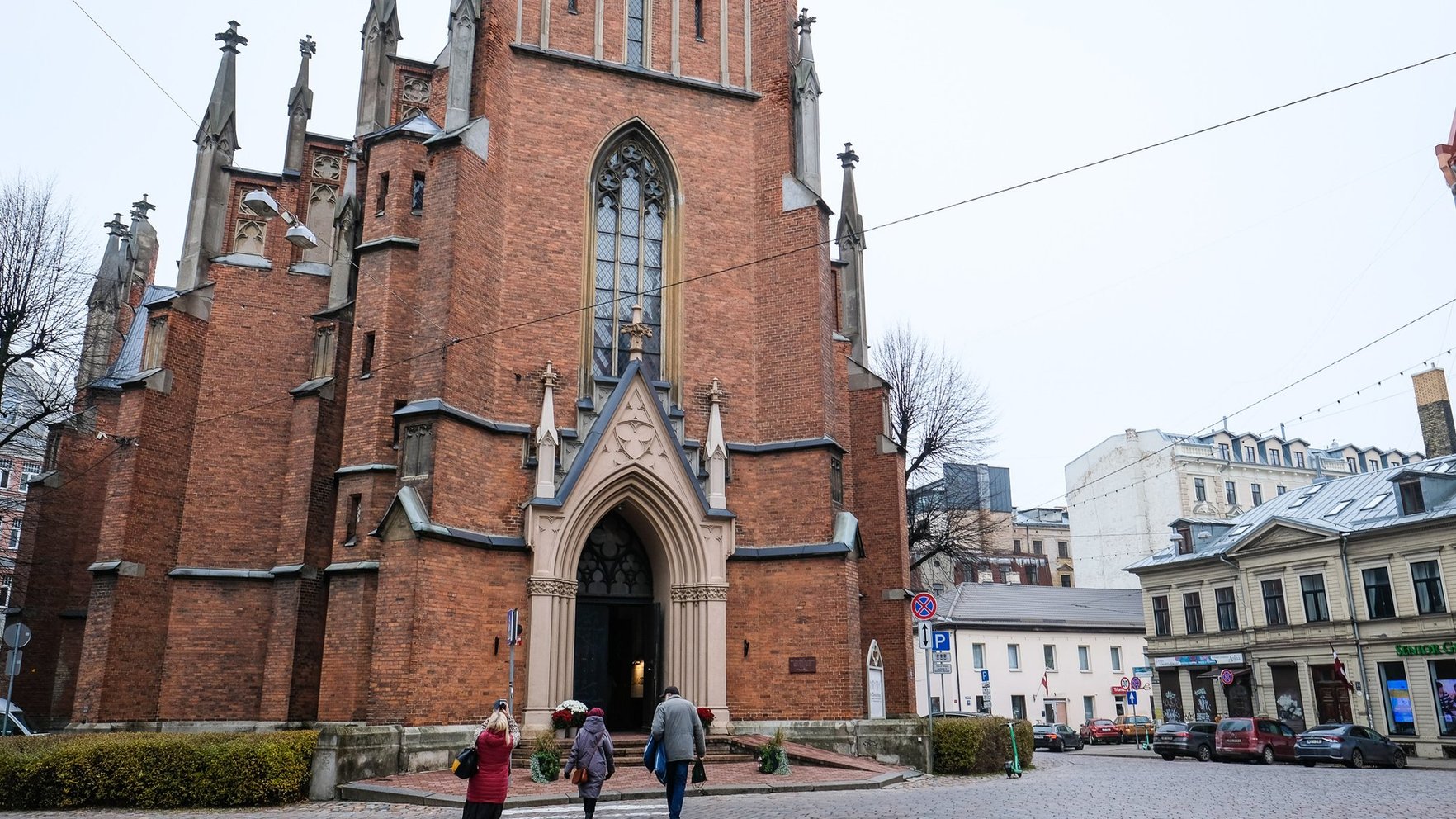 Rīgas domes koalīcija vienojas pirmo gadu pēc remonta darbdienās saglabāt satiksmi ap Ģertrūdes baznīcu