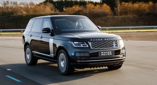 'Range Rover Sentinel' ar vairāk nekā tonnu bruņu