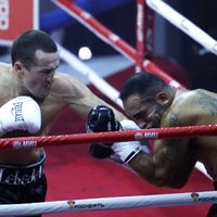 ВИДЕО: Лебедев нокаутировал Рамиреса и объединил титулы WBA и IBF