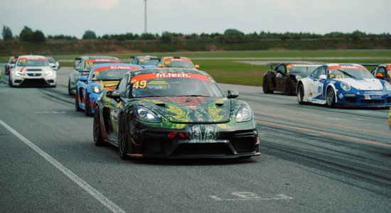 Foto: "Porsche Latvia Racing Team" Pērnavā sprintā izcīna uzvaru