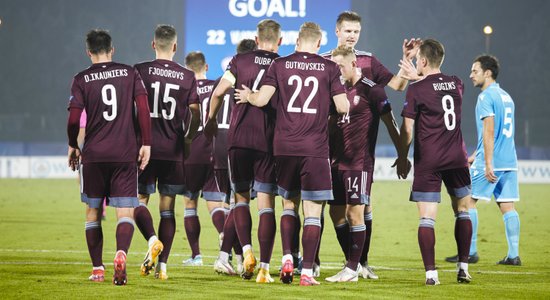 Foto: Latvijas futbolisti izcīna ilgi gaidīto panākumu