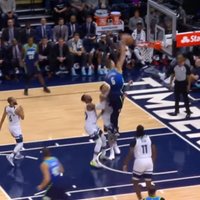 Video: 'Mavericks' saspēle ar Porziņģa 'danku' noslēgumā iekļūst NBA dienas TOP 10