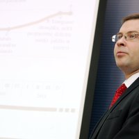 Dombrovskis: Latvijā bija 'V' veida krīze, un tas ir labākais iespējamais veids izejai no krīzes