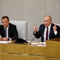 Krievijas Valsts dome apstiprina Medvedevu premjera amatā