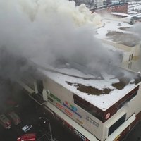 Количество погибших во время пожара в кемеровском ТЦ "Зимняя вишня" увеличилось до 64 человек