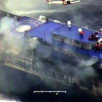 Prāmja ugunsgrēkā Adrijas jūrā gājuši bojā desmit cilvēki; 40 pazuduši bez vēsts