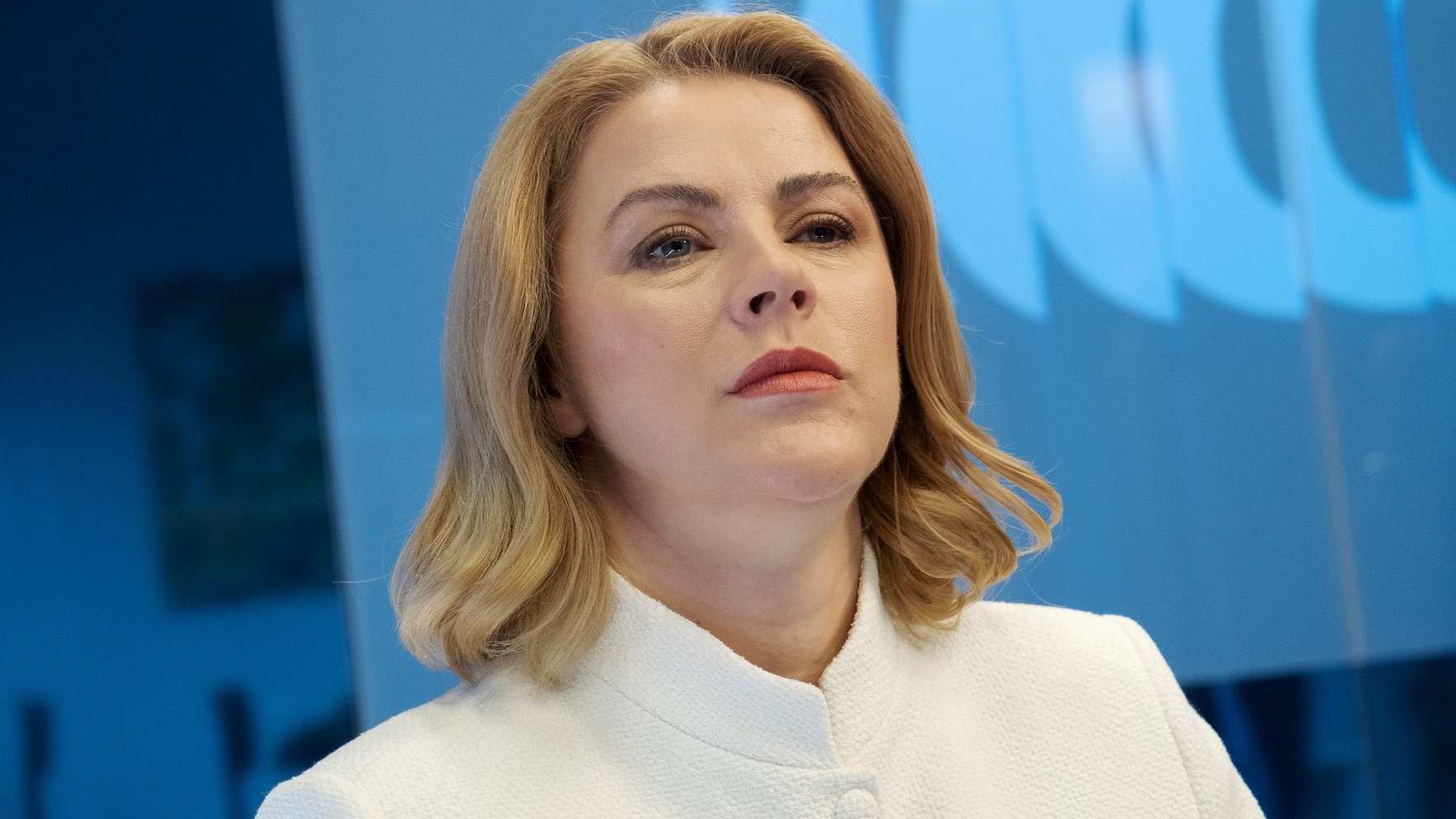 "Politisks zemteksts" un "atmaksās paši iedzīvotāji" - premjere par OIK atmaksu iedzīvotājiem