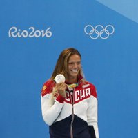 Skandalozā krievu peldētāja Jefimova pārdod par Rio sasniegumiem uzdāvināto mašīnu