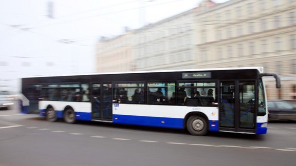 Autobuss