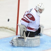 Latvijas U-18 hokejisti PČ pēdējā apakšgrupas spēlē kapitulē arī Krievijai