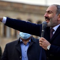 Парламент Армении повторно не избрал Пашиняна премьер-министром