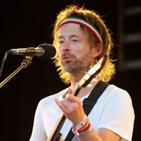 Неизданные песни Radiohead выставили на аукцион