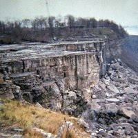 Самоубийца выжил после прыжка в Ниагарский водопад
